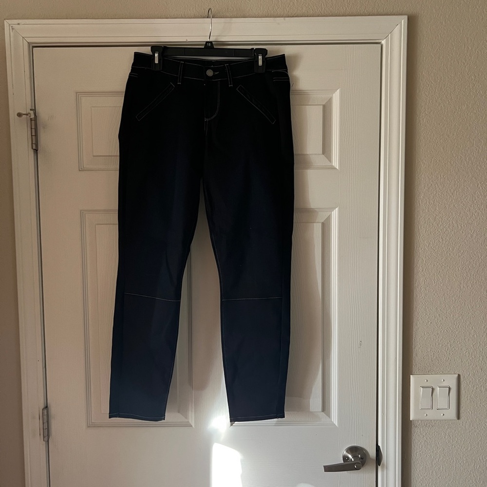PAIGE JEANS SZ 27 NWOT!